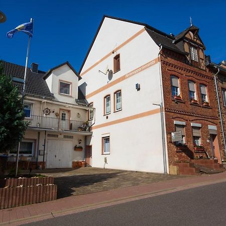 Gaestehaus Steuer Kröv Eksteriør billede